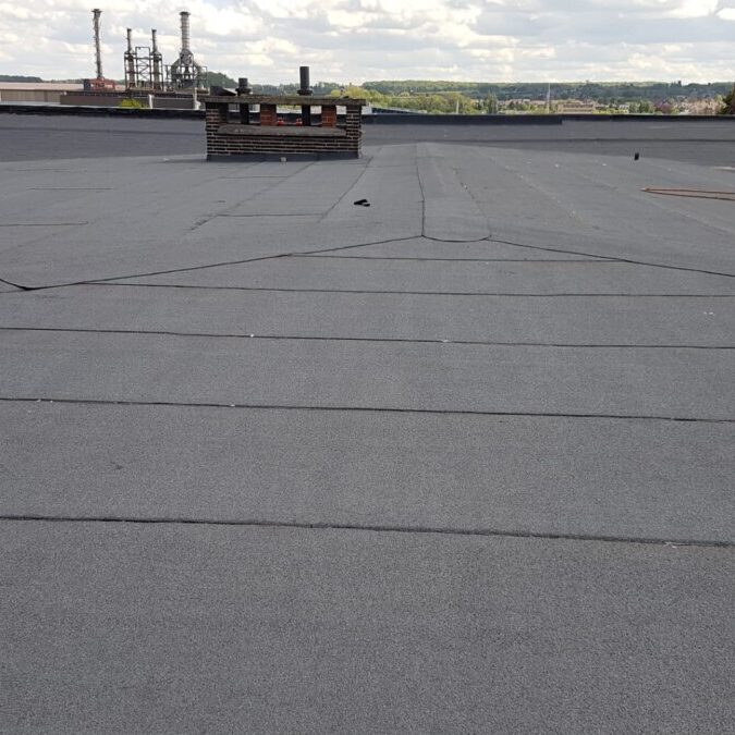Maison communale de Châtelet - Toiture plate - Membrane d'étanchéité bitumineuse