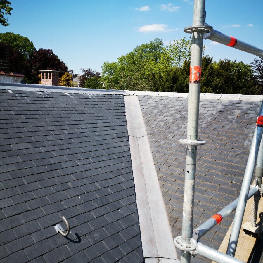 ISELP - Toiture inclinée - Couverture en ardoises naturelles