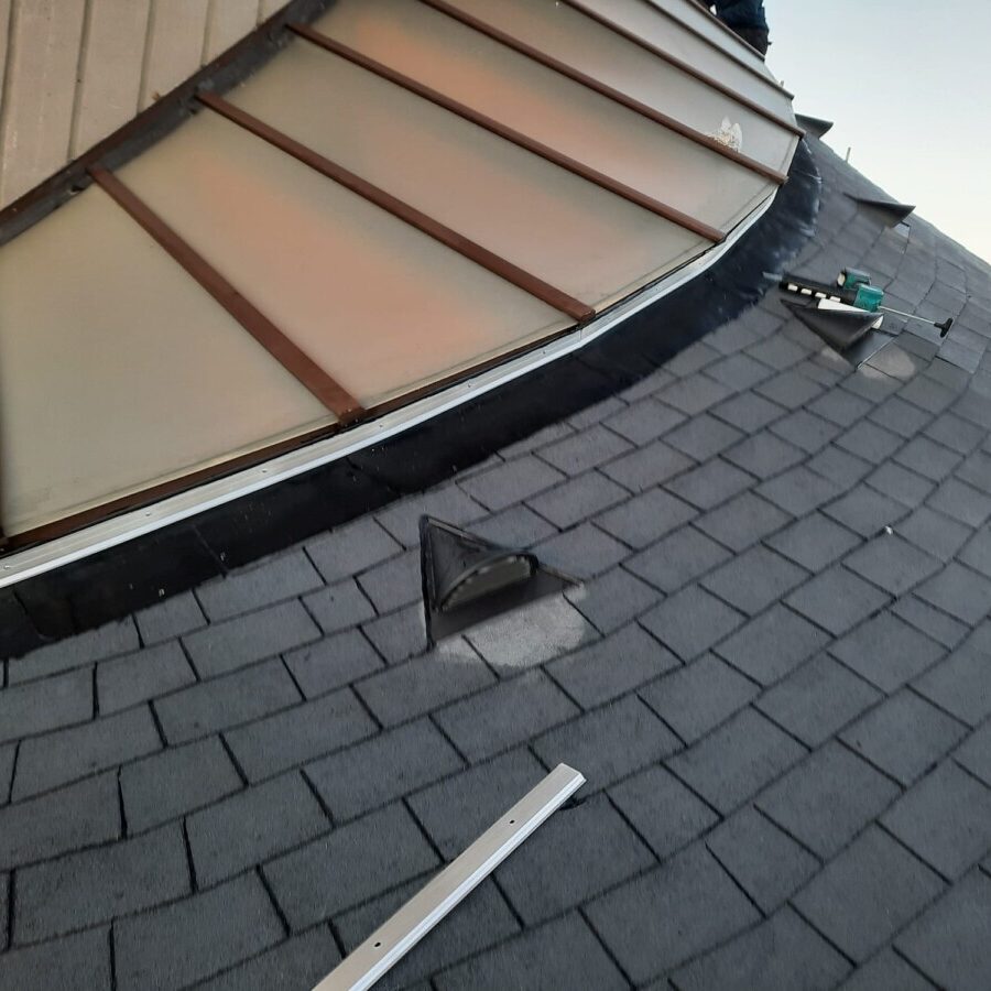 Tours radars - Toitures plates & inclinées - Membrane d'étanchéité bitumineuse (Shingle) et EPDM